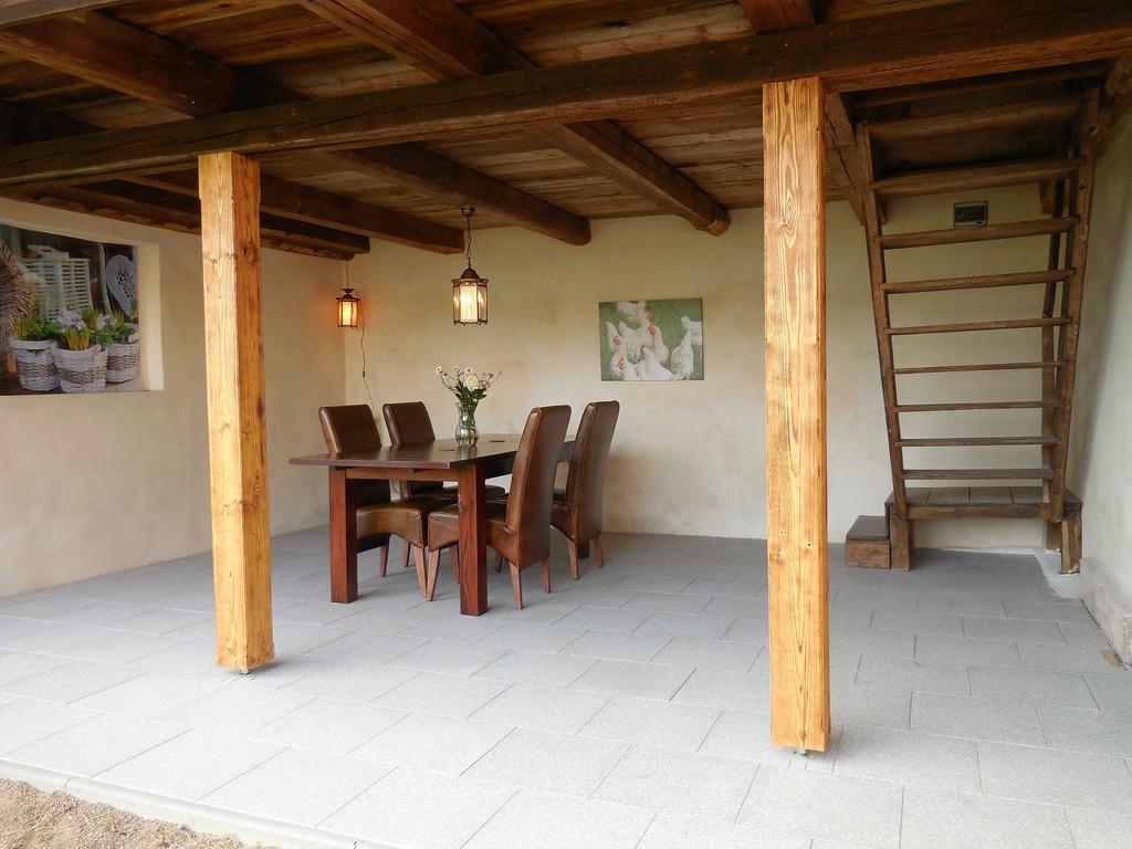 Familiehuis Fuchs Horni Branna Exterior photo